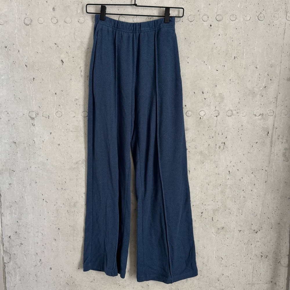 MATCHING TOP AVAILABLE ! UO WIDE LEG NAVY LOUNGE PANTS
